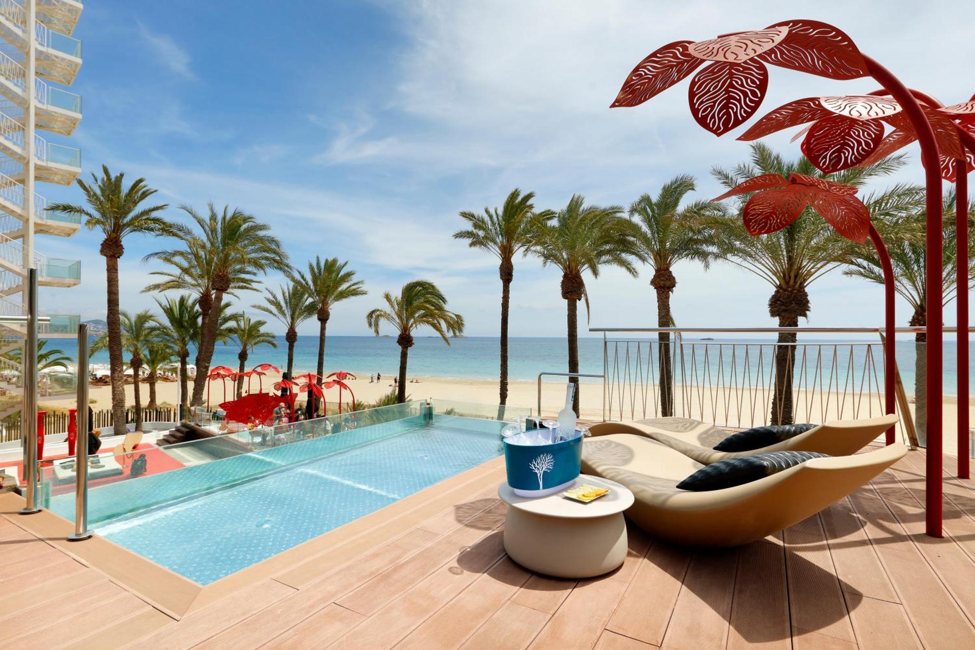 Ushuaia Ibiza Beach Hotel - Adults Only - Club Entrance Included Playa d'en Bossa Εξωτερικό φωτογραφία