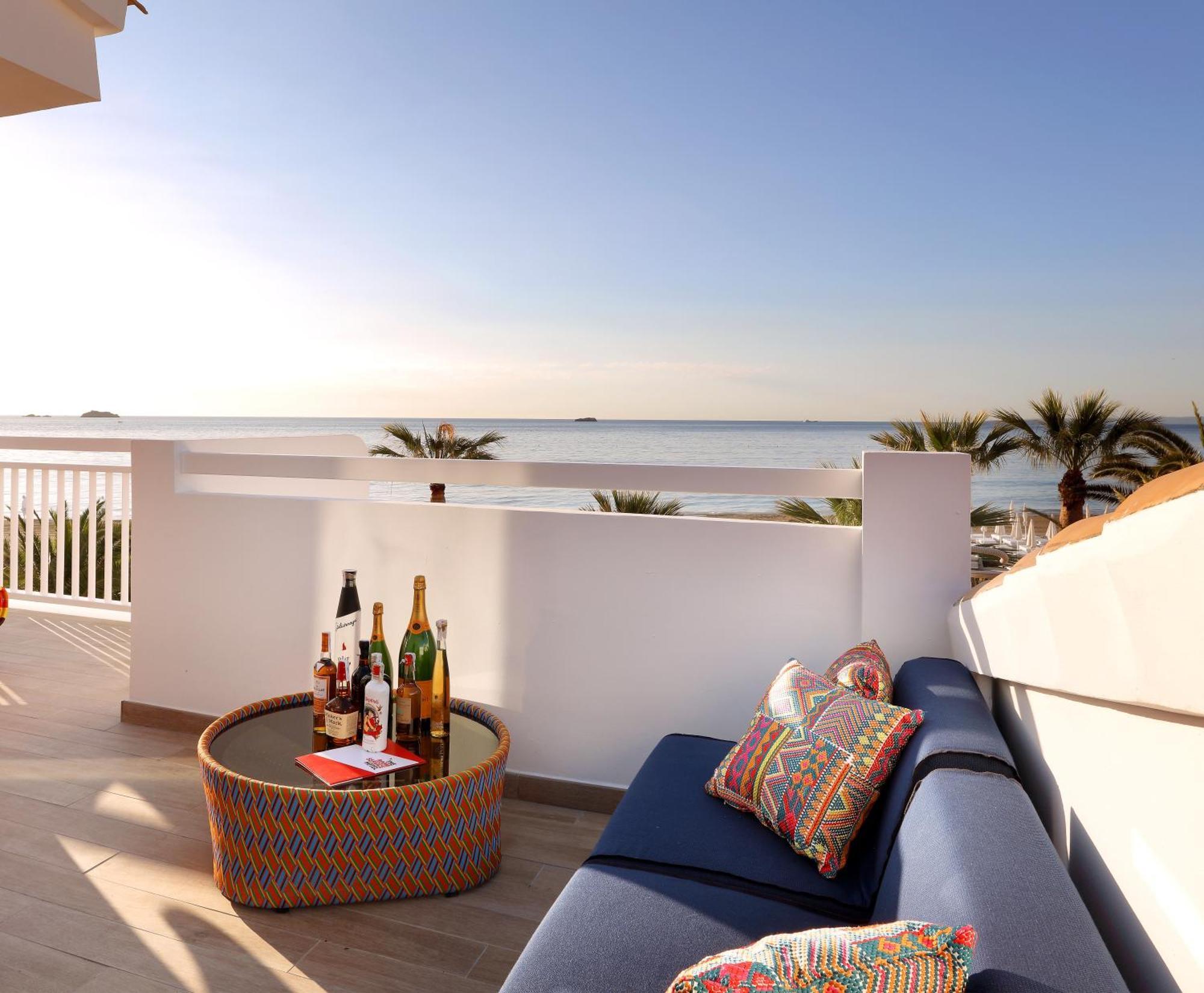Ushuaia Ibiza Beach Hotel - Adults Only - Club Entrance Included Playa d'en Bossa Εξωτερικό φωτογραφία